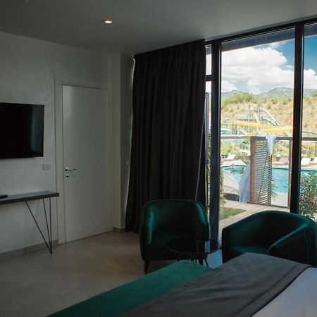 Equos Resort Hotel 티라나 외부 사진