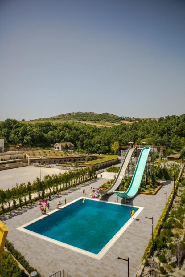 Equos Resort Hotel 티라나 외부 사진